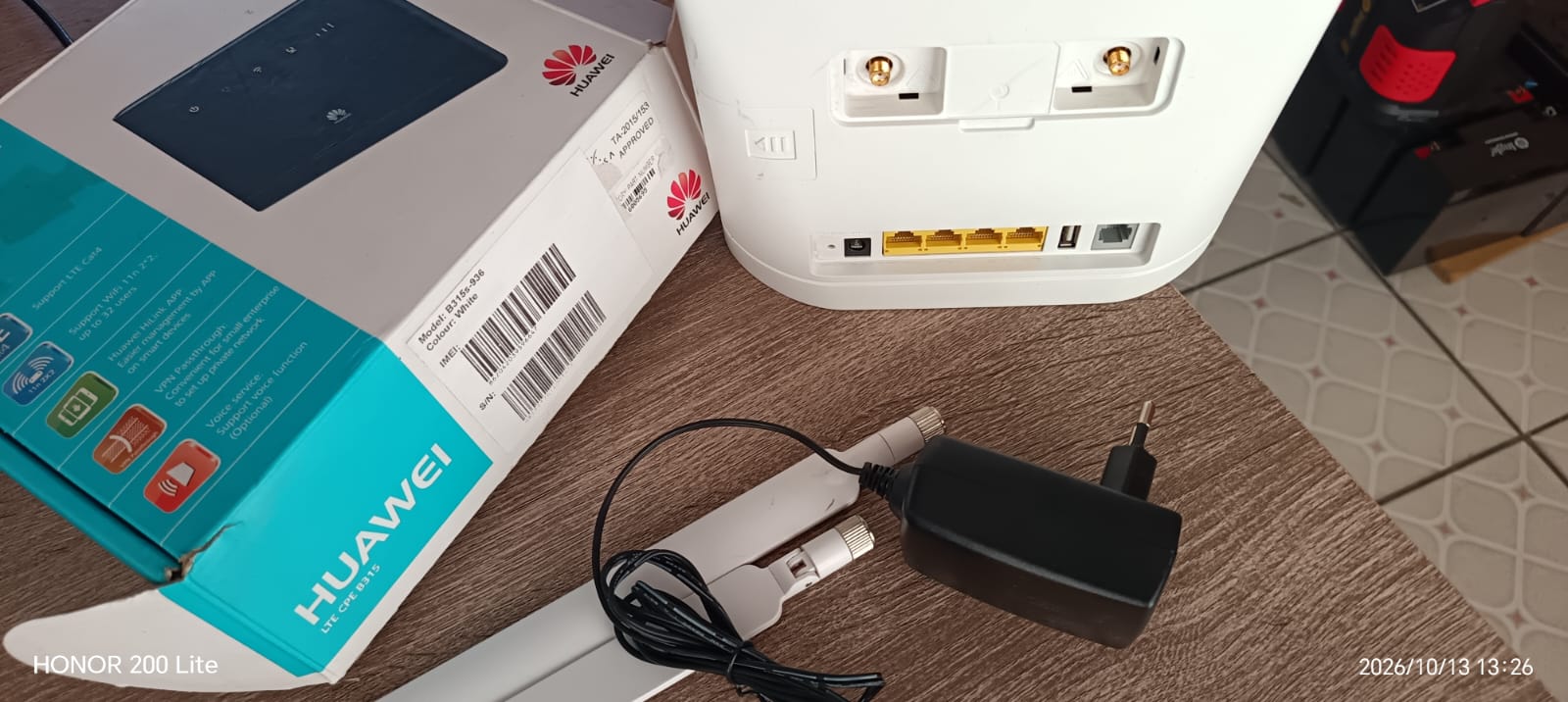 Huawei B315s-936 4G LTE WiFi Router